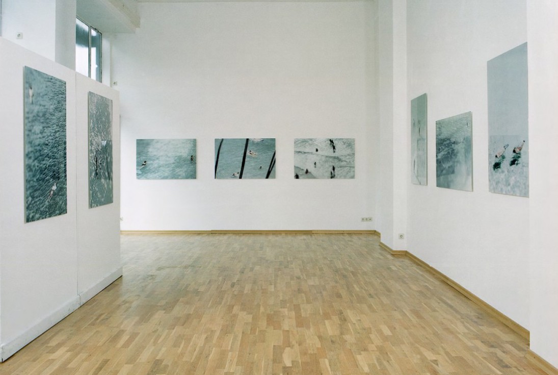 bathers installation view Gallery Poller Frankfurt 2004